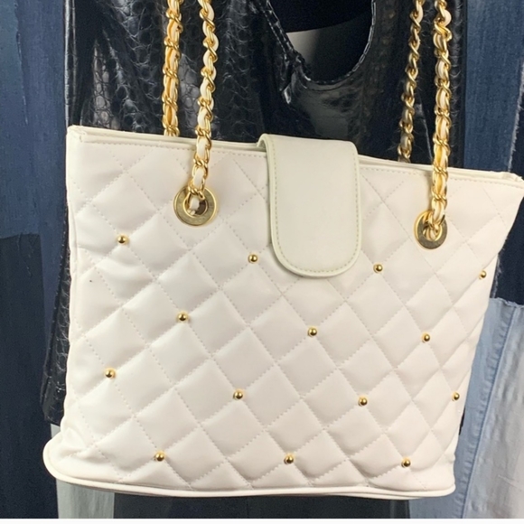 Quilted Chain Strap Shoulder Bag w/Gold Stud’s - Picture 2 of 5